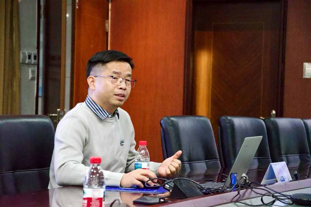 2025年第九期前沿探索学术交流会顺利举办(图1)